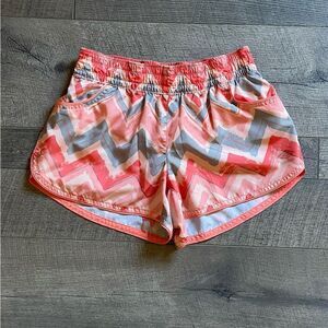 Women’s, Umbro, Peach, Lined, Adjustable, Active Shorts. Size Small.